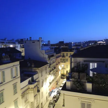 Promenade Sur Les Toits Nizza